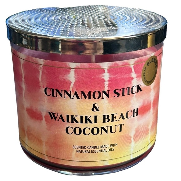 New Bath & Body Works 3 Wick Candle Cinnamon Stick & Waikiki Beach Coconut - Picture 1 of 3